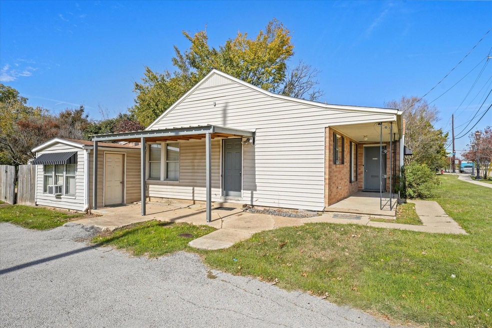 6333 Smithfield Rd, North Richland Hills, TX 76182 - photo 1