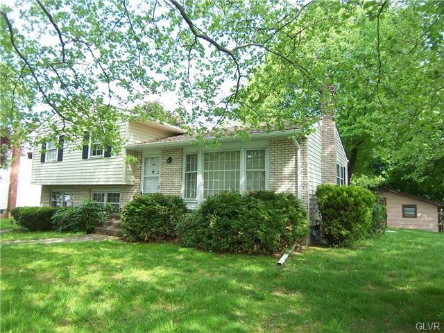 160 Jonathan Dr, Easton, PA 18045 - photo 1