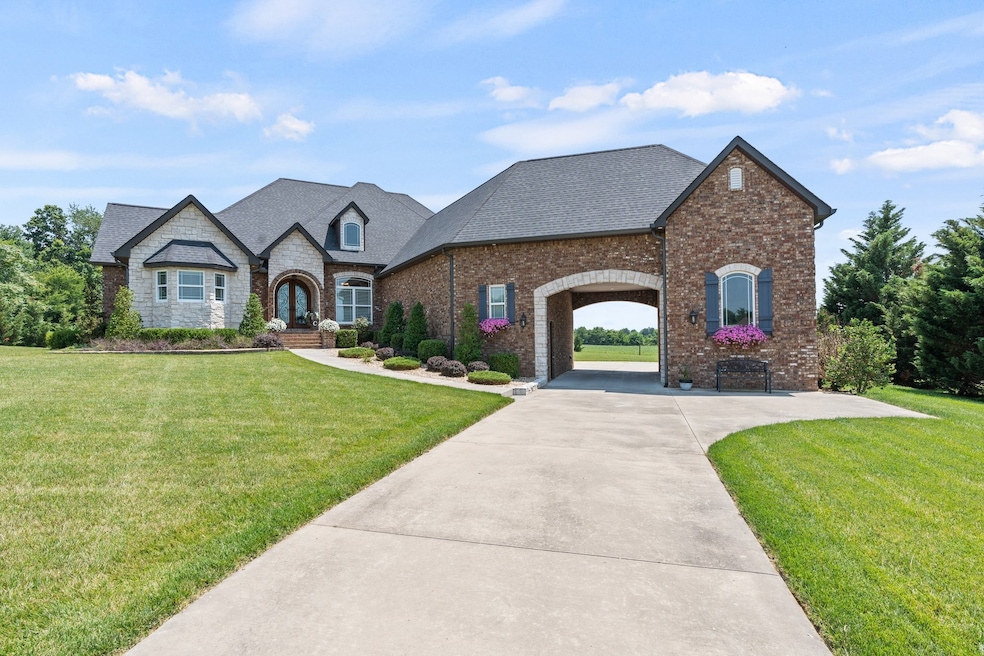 For Sale $899,000 • Co-Listing Agent