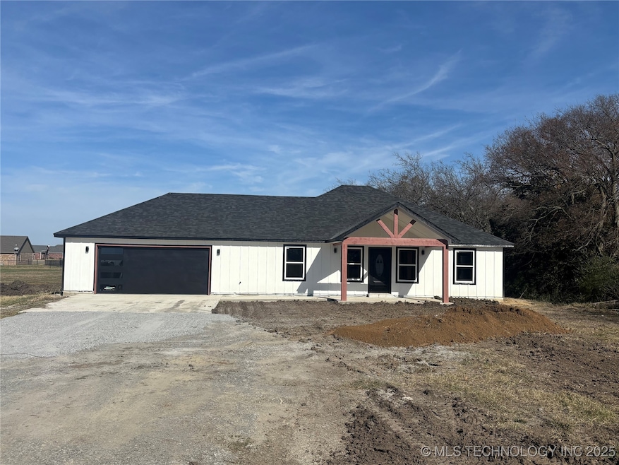 239 W 500 Rd, Pryor, OK 74361 - photo 1