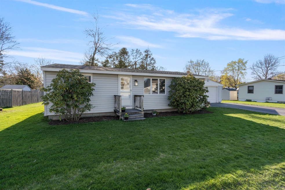 31 12th St, Nashua, NH 03060 - photo 1