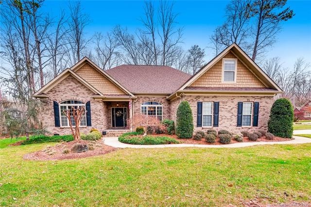 Custom built ranch in the quiet neighborhood of Ar