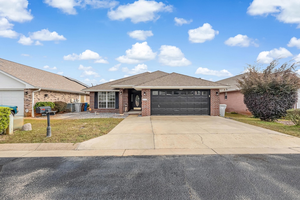 9773 Leeward Way, Navarre, FL 32566 - photo 1