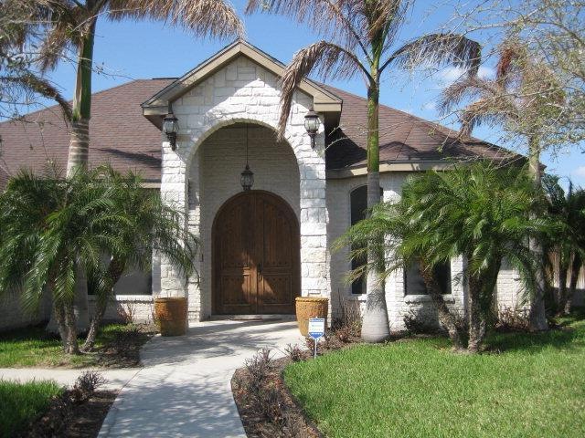 1711 Chayna Ave, Edinburg, TX 78539 - photo 1