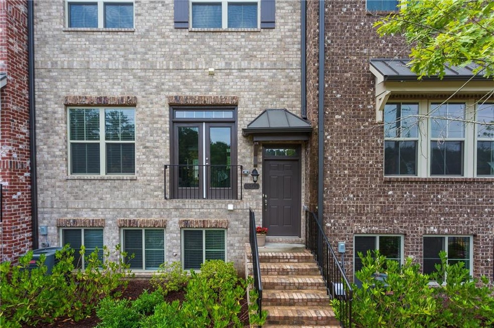 Wonderful 4 sides brick town home