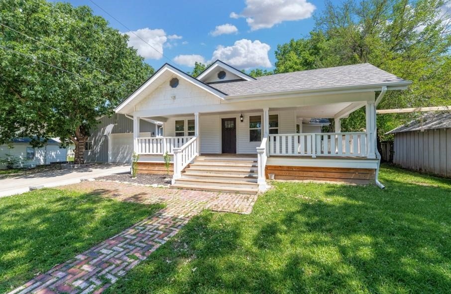 Sold • Co-Listing Agent