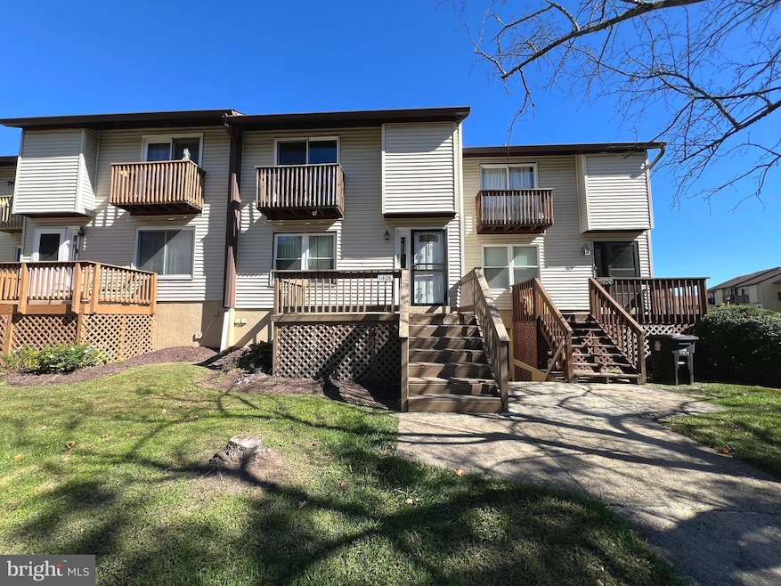 11408 Laurelwalk Dr, Laurel, MD 20708 - photo 1