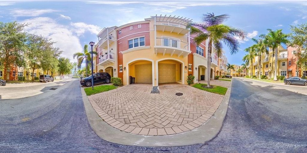 2307 Vintage Dr unit 2307, Lighthouse Point, FL 33064 - photo 1