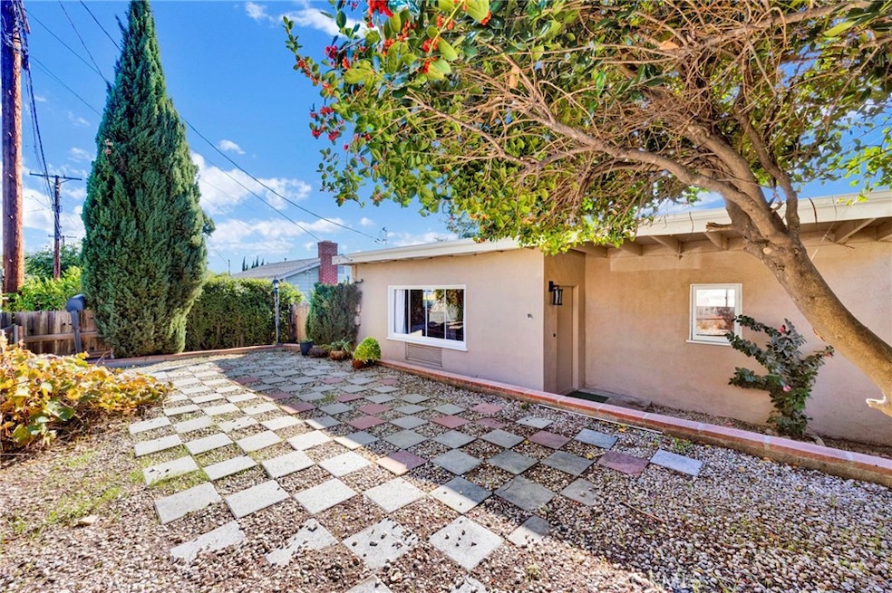 Under Contract $739,000