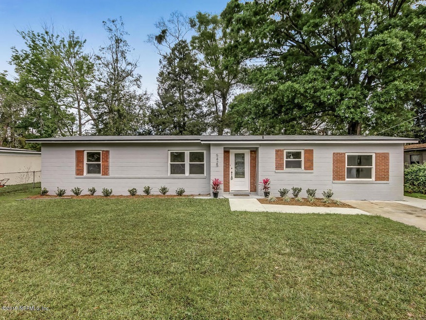 5425 Kingsbury St, Jacksonville, FL 32205 - photo 1