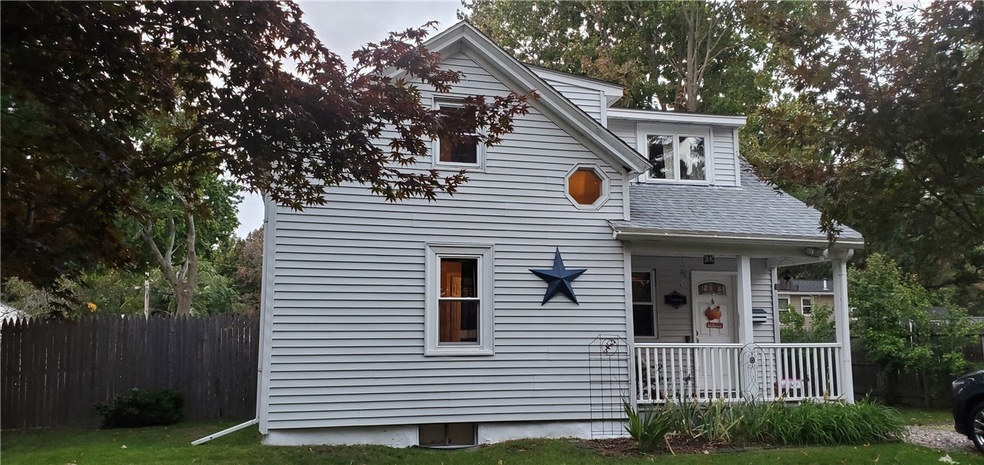 77 Eddy St, Cranston, RI 02920 - photo 1