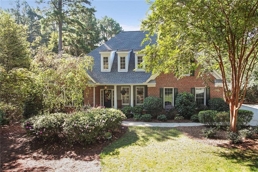 Welcome Home! Front access from Quarterpath Lane &
