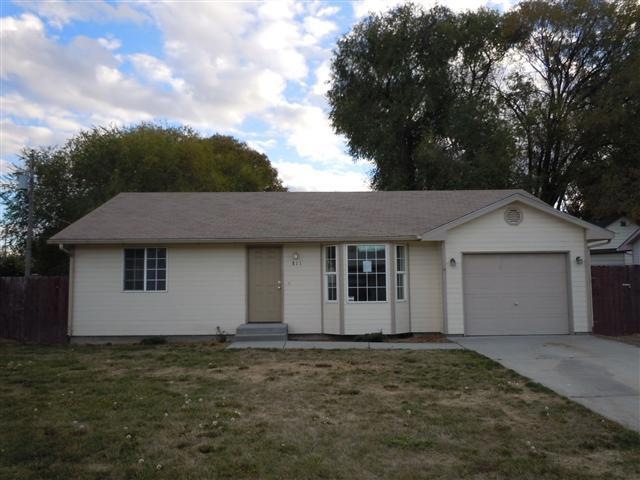 811 E Hawaii Ave, Nampa, ID 83686 - photo 1