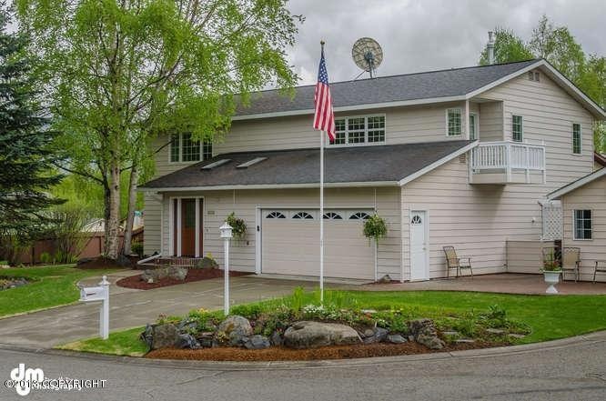 6238 East 34th Avenue-small-041-Exterior