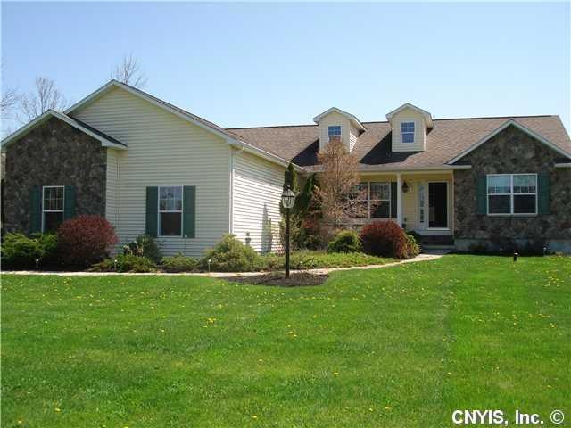 Exterior Front GREAT CURB APPEAL, COMBINATION OF S