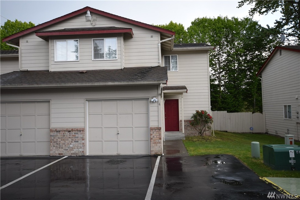 126 W Casino Rd unit 4, Everett, WA 98204 - photo 1