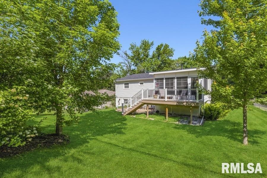 4241 Wittman Dr, Davenport, IA 52806 - photo 1