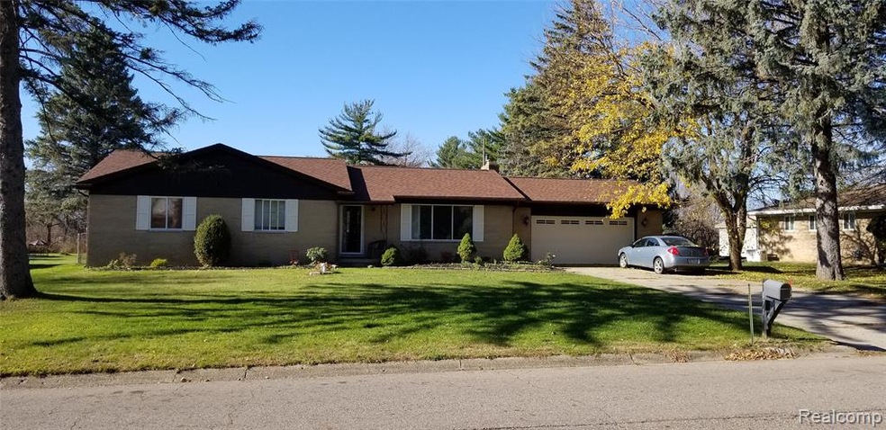 1071 Cabot Dr, Flint, MI 48532 - photo 1