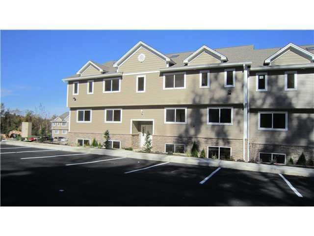 409 Tondo Cir, Monroe Town, NY 10926 - photo 1