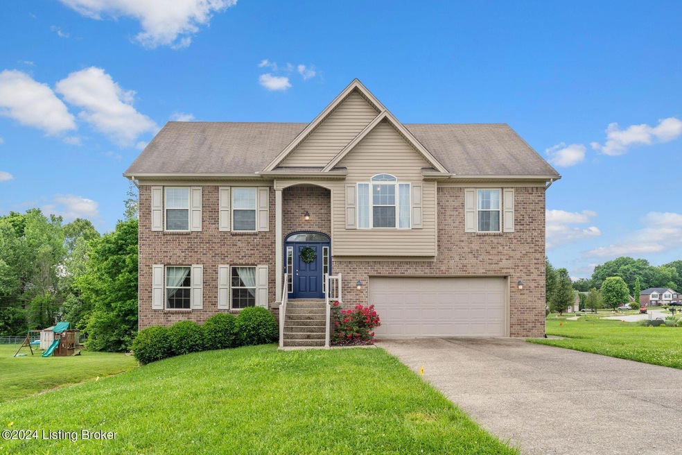 239 Misty Brooke Dr, Mount Washington, KY 40047 - photo 1