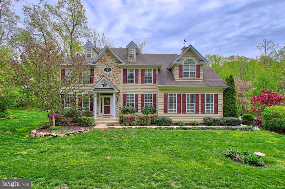 4899 Smithfield Dr, Manchester, MD 21102 - photo 1