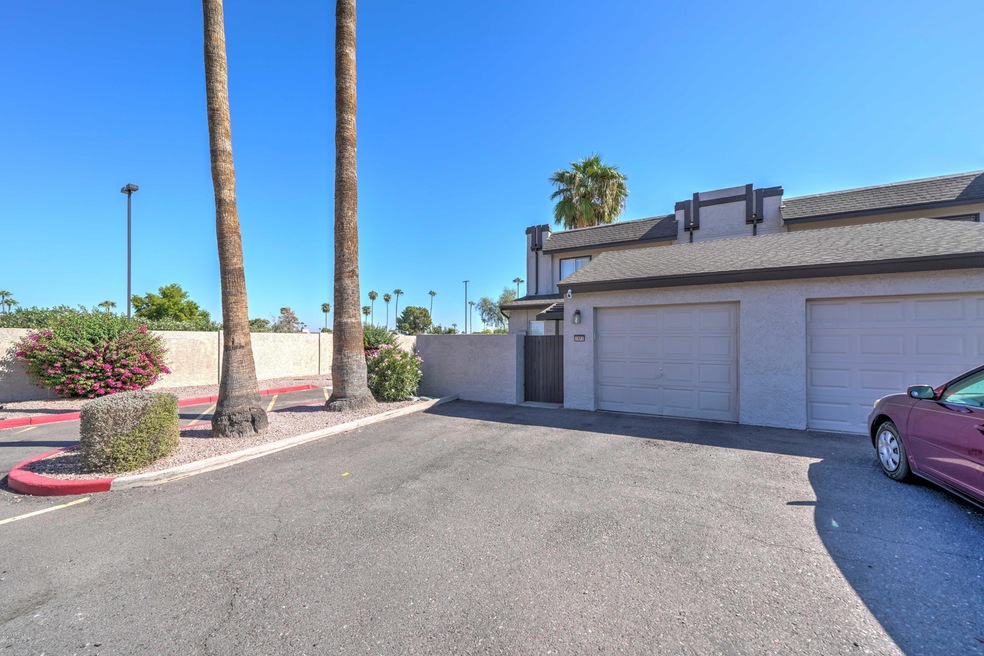 2338 W Lindner Ave-1