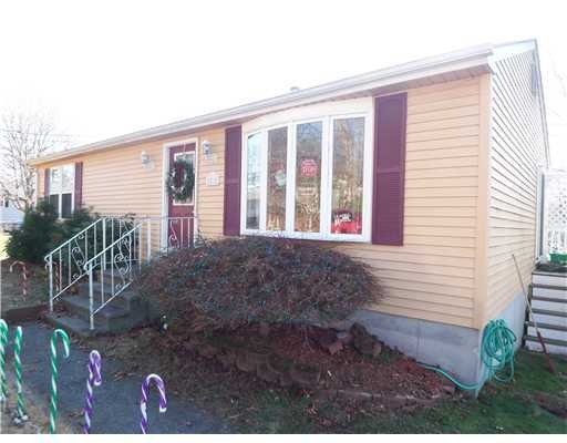 59 Carrs Ln, Warwick, RI 02886 - photo 1