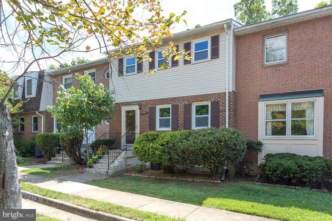 3088 Southern Elm Ct, Fairfax, VA 22031 - photo 1