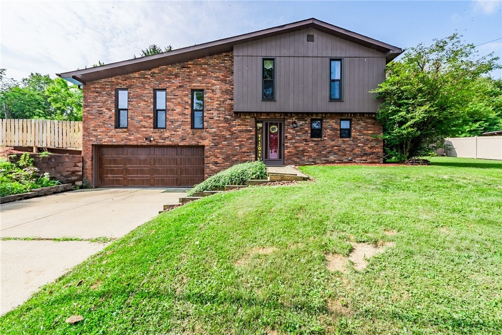 8 Harris Dr, Herminie, PA 15637 - photo 1