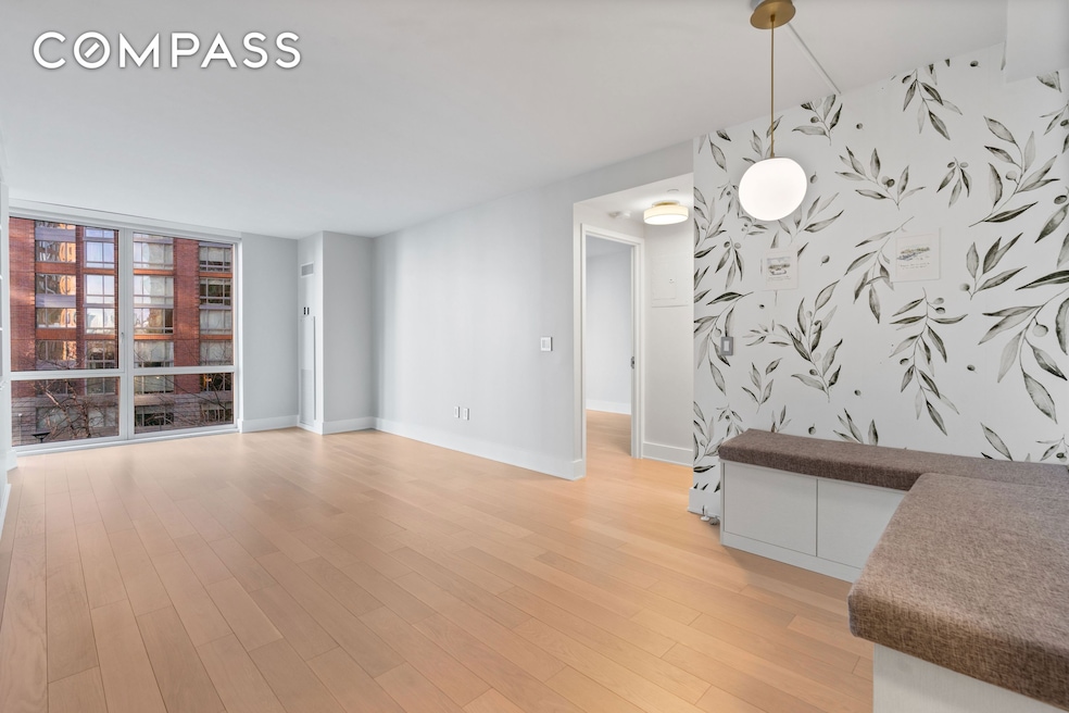 Sold $975,000 • Co-Listing Agent