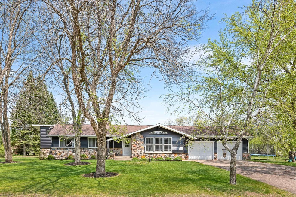 5615 Riverview Ct, Stevens Point, WI 54482 - photo 1