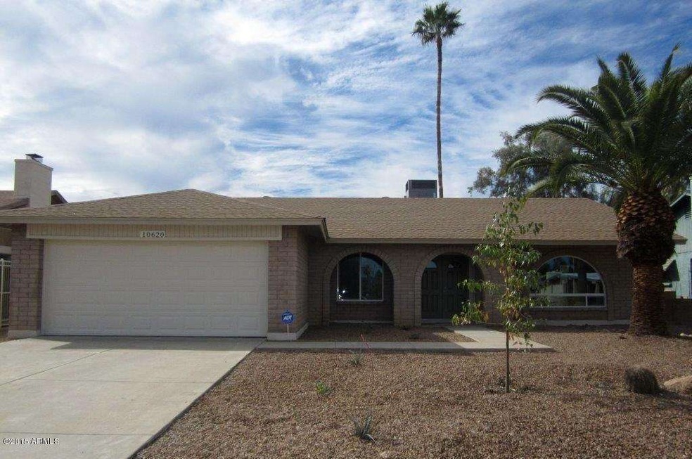 39th ave front view