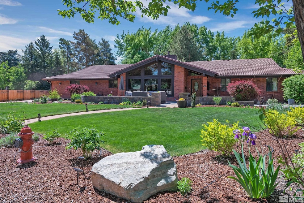 Sold $895,000 • Co-Listing Agent