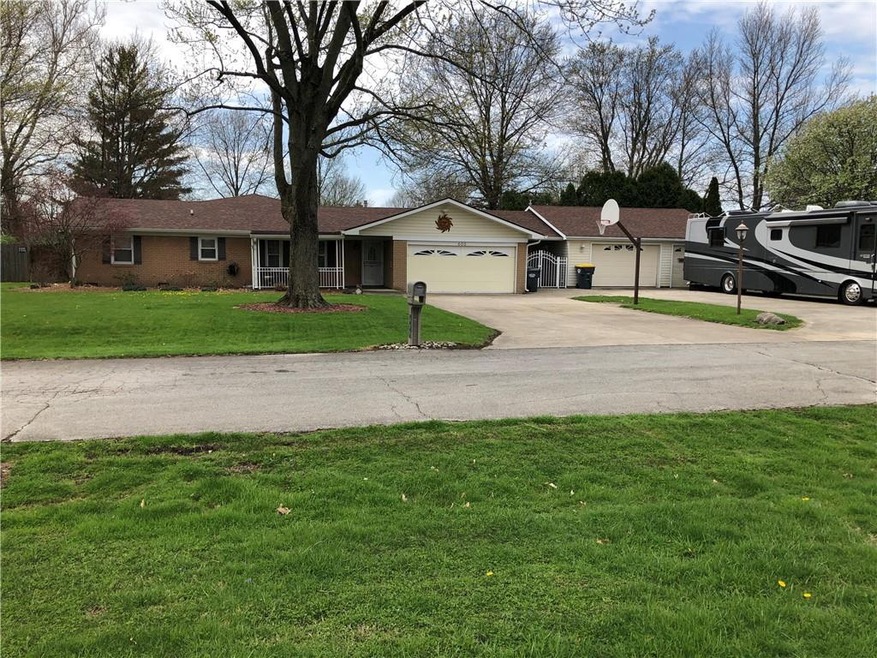 605 Rainbow Blvd, Anderson, IN 46012 - photo 1