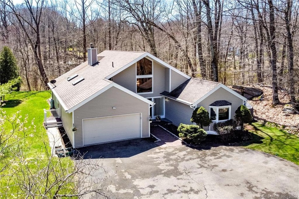 254 Butternut Ln, Stamford, CT 06903 - photo 1