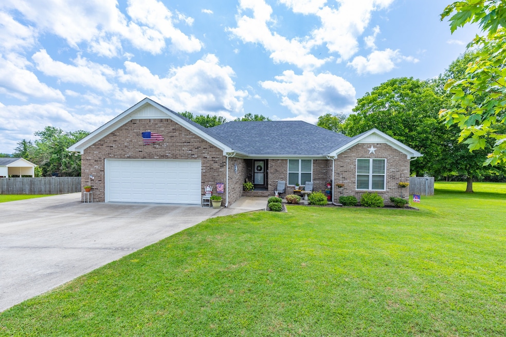 Pending $359,900 • Co-Listing Agent