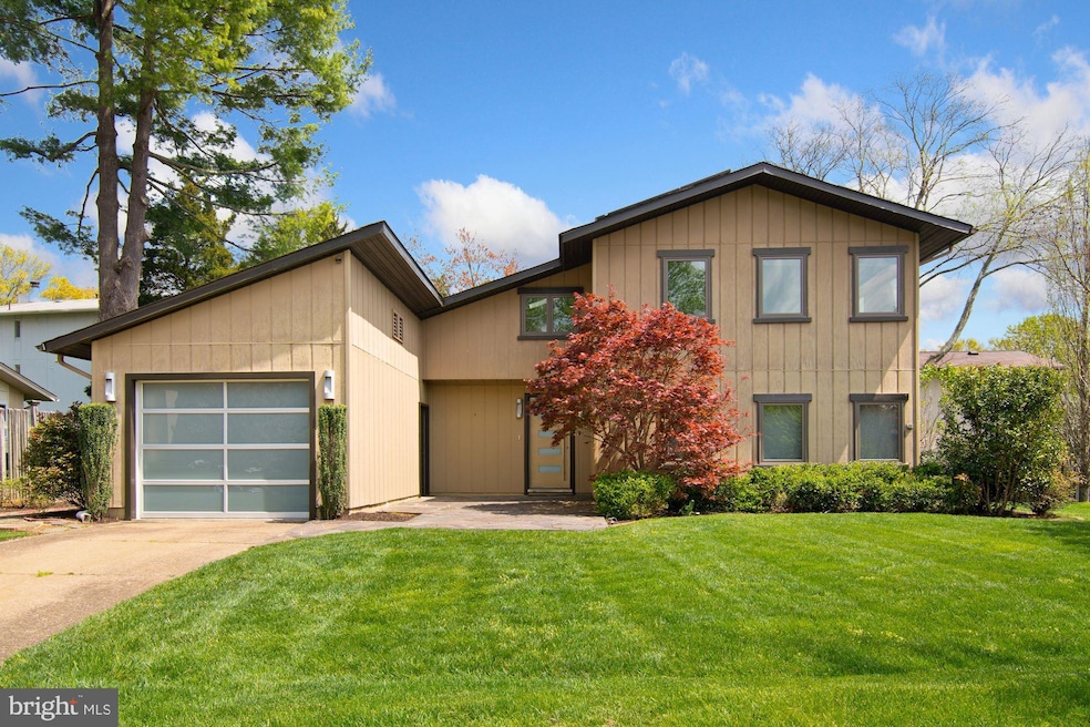 5429 Southport Ln, Fairfax, VA 22032 - photo 1