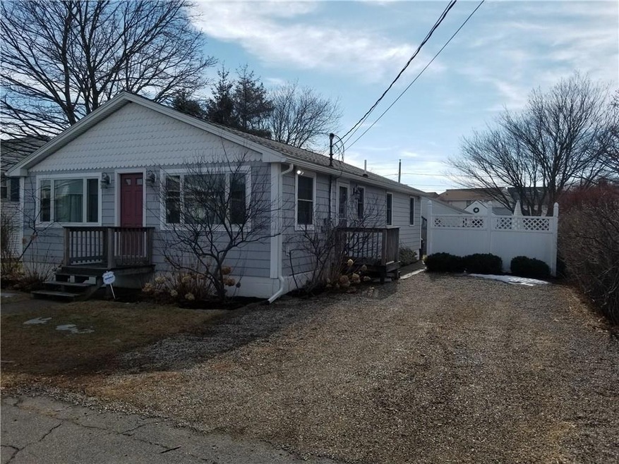 23 Bayview Ave, York, ME 03909 - photo 1