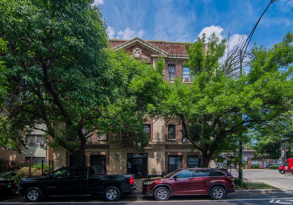 1414 W Pratt Blvd unit 410, Chicago, IL 60626 - photo 1