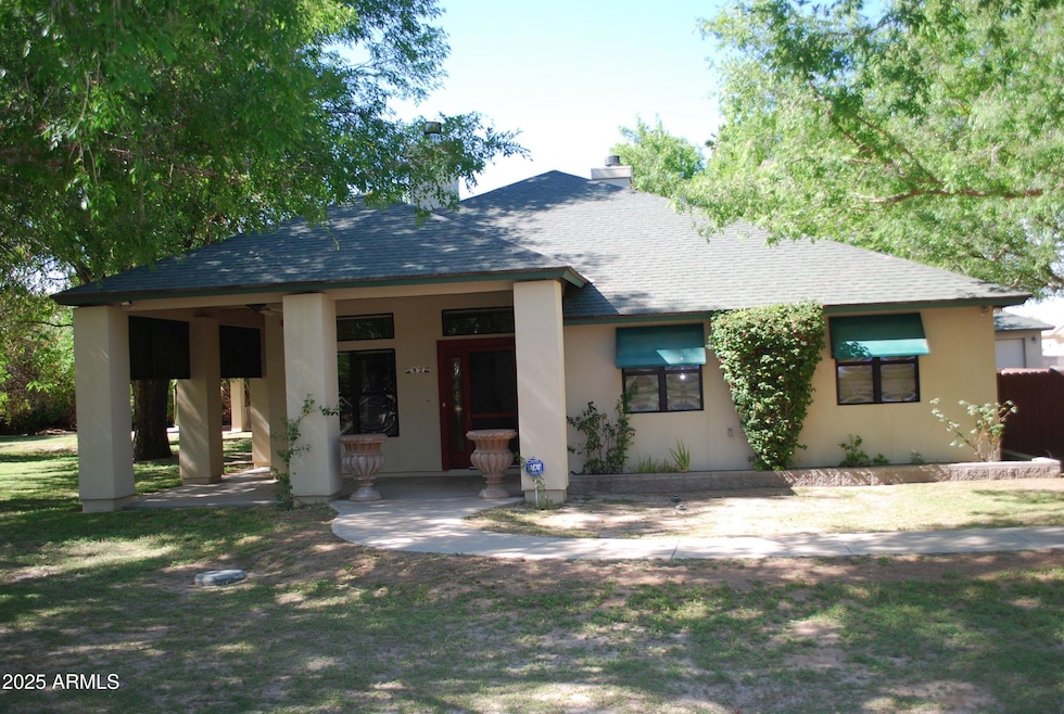 1420 E Branham Ln, Phoenix, AZ 85042 - photo 1