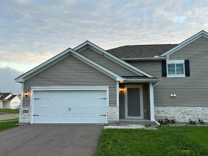 1033 White Tail lane.jpeg