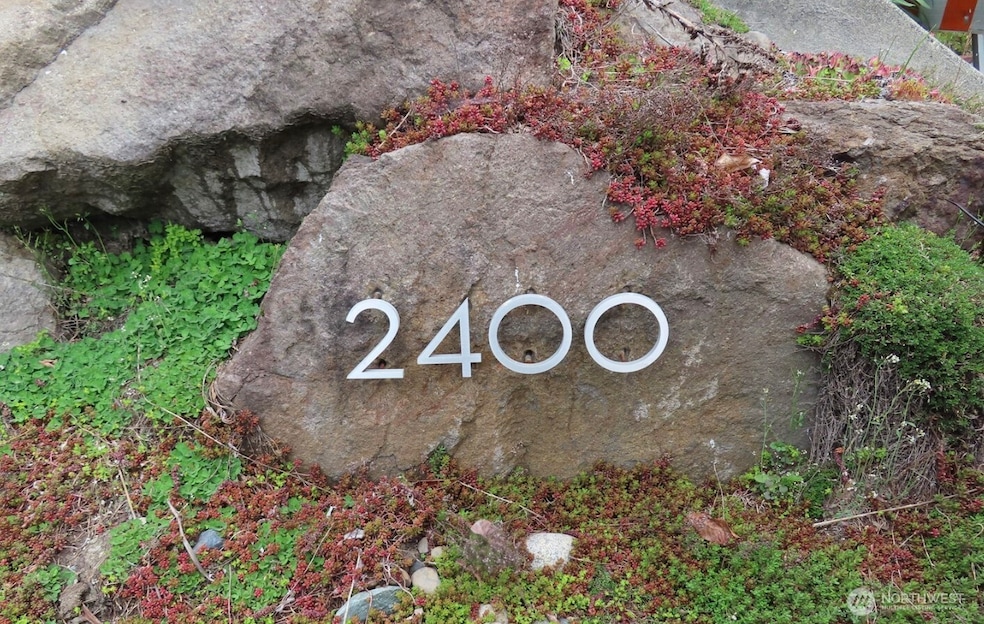 2400 Perkins Ln W, Seattle, WA 98199 - photo 1