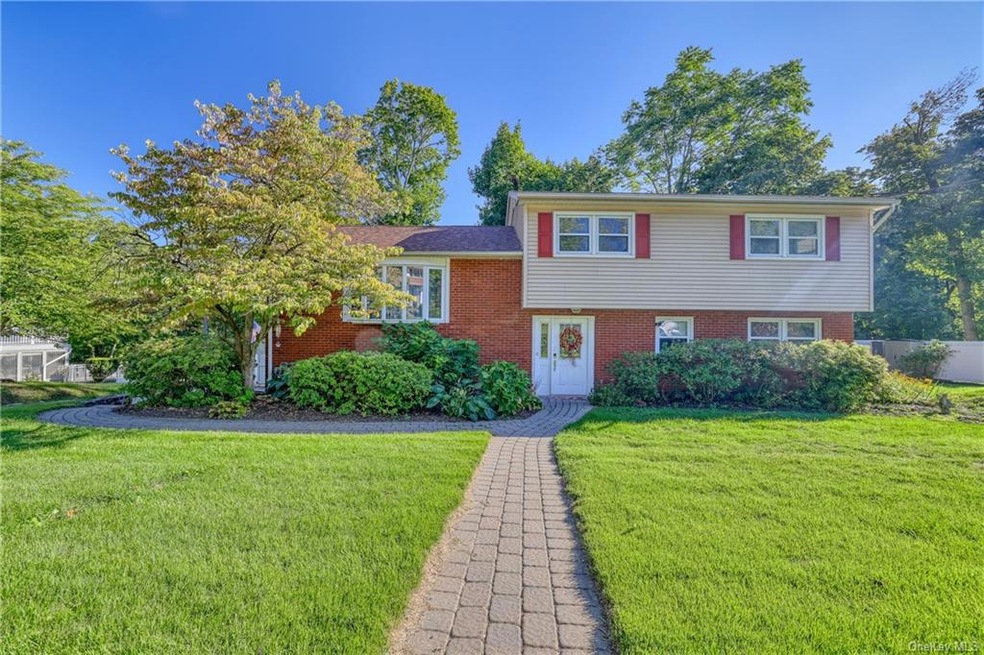 6 Susan Dr, Newburgh, NY 12550 - photo 1