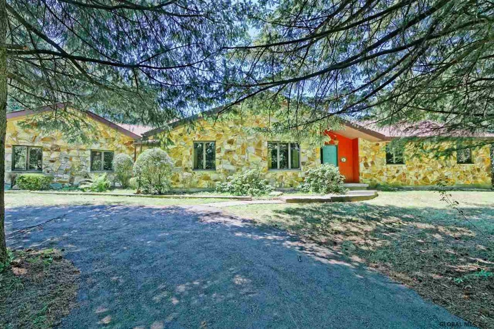 53 Wetsel Rd, Troy, NY 12182 - photo 1