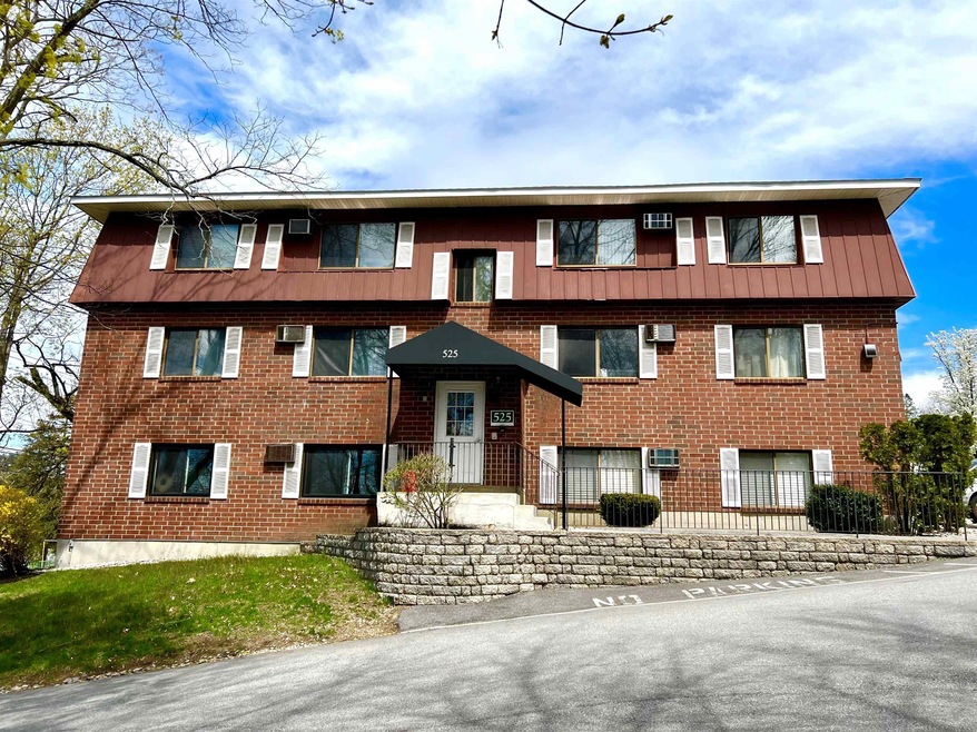 525 Calef Rd unit 1, Manchester, NH 03103 - photo 1