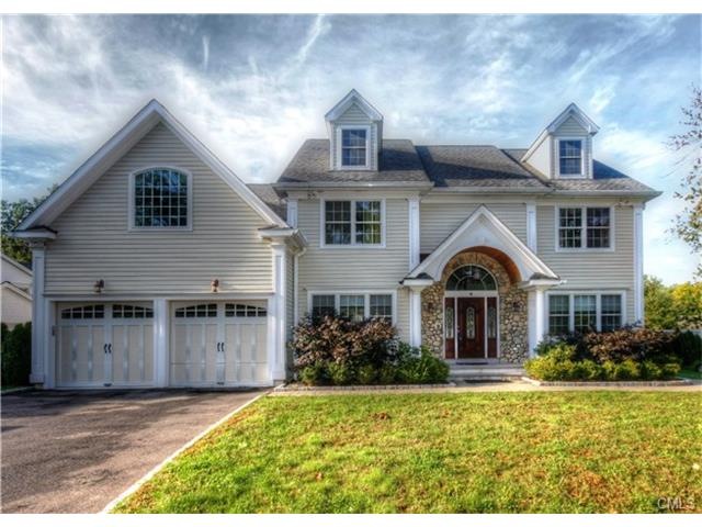 84 Brinckerhoff Ave, Stamford, CT 06905 - photo 1