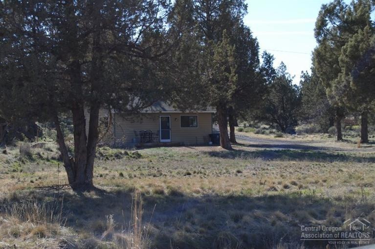 62950 Waugh Rd, Bend, OR 97701 - photo 1