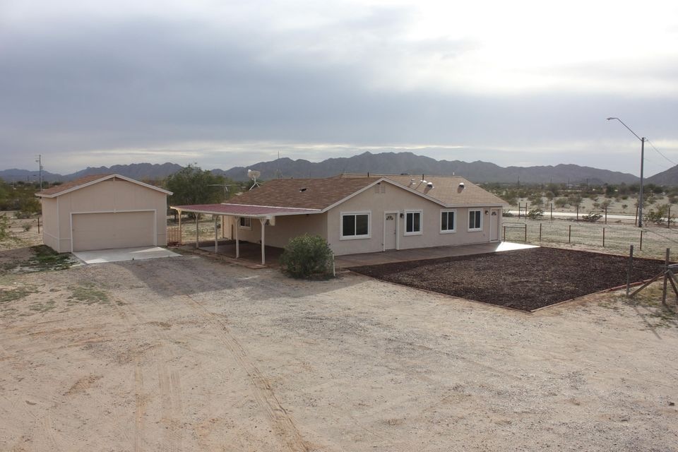 Corner Lot Mountain Views