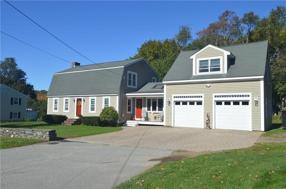 2 Kathleen Dr, Warren, RI 02885 - photo 1