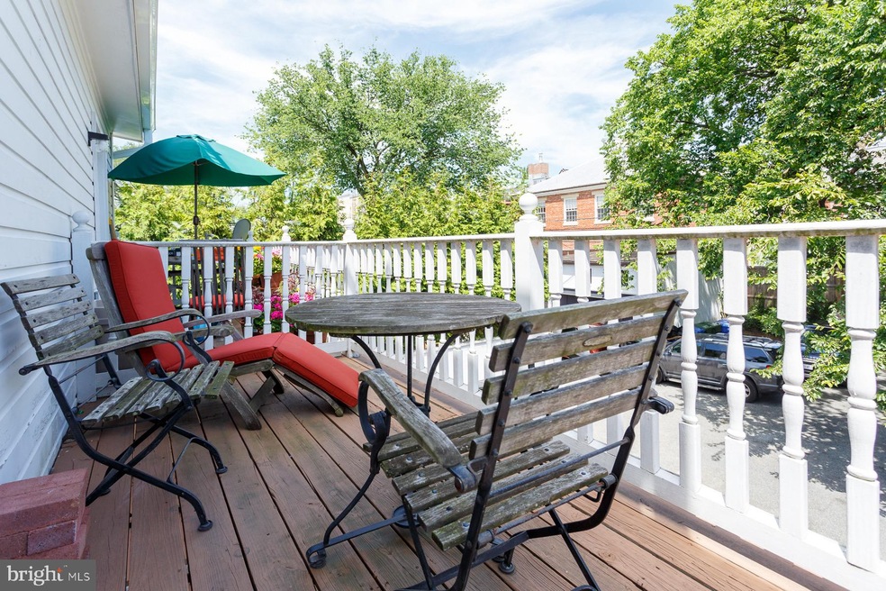 3241 N St NW unit 4, Washington, DC 20007 - photo 1